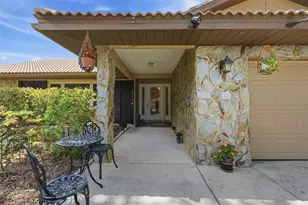 12104 99th Ave, Seminole, FL 33772 - Photo 5