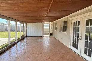 548 Frandor Pl, Apollo Beach, FL 33572 - Photo 15