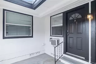 917 30th Ave N, Saint Petersburg, FL 33704 - Photo 3