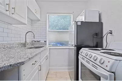 917 30th Avenue N, Saint Petersburg, FL 33704 - Photo 7