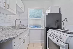 917 30th Ave N, Saint Petersburg, FL 33704 - Photo 7