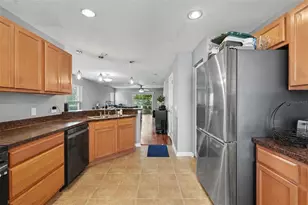 1977 Searay Shore Dr, Clearwater, FL 33763 - Photo 7