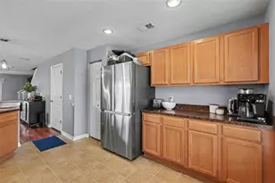 1977 Searay Shore Dr, Clearwater, FL 33763 - Photo 9
