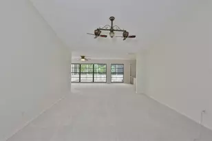 1819 New Bedford Dr, Sun City Center, FL 33573 - Photo 25