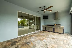 11318 Coventry Grove Cir, Lithia, FL 33547 - Photo 41