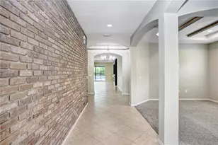 11318 Coventry Grove Cir, Lithia, FL 33547 - Photo 5
