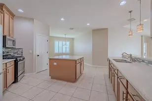 11318 Coventry Grove Cir, Lithia, FL 33547 - Photo 15