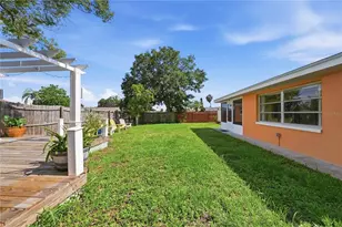 2704 Lawn Pl, Holiday, FL 34691 - Photo 39