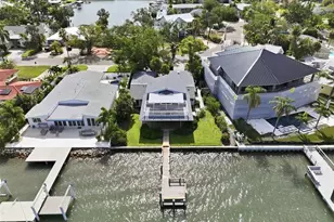 1832 Venetian Point Dr, Clearwater, FL 33755 - Photo 5