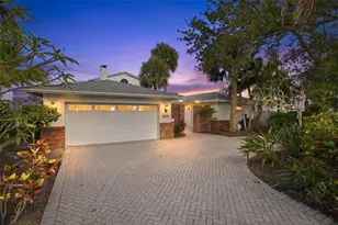 1832 Venetian Point Dr, Clearwater, FL 33755 - Photo 7