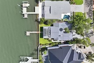 1832 Venetian Point Dr, Clearwater, FL 33755 - Photo 17