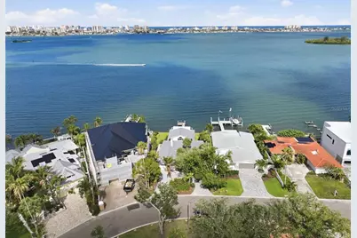 1832 Venetian Point Drive, Clearwater, FL 33755 - Photo 17