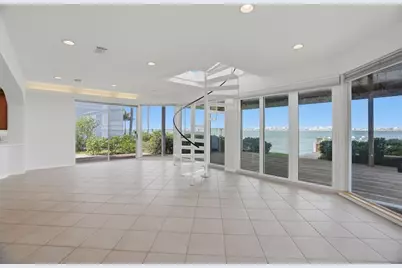 1832 Venetian Point Drive, Clearwater, FL 33755 - Photo 25