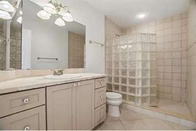 1832 Venetian Point Drive, Clearwater, FL 33755 - Photo 43