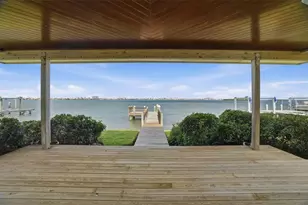 1832 Venetian Point Dr, Clearwater, FL 33755 - Photo 65