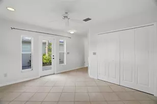 1832 Venetian Point Dr, Clearwater, FL 33755 - Photo 47