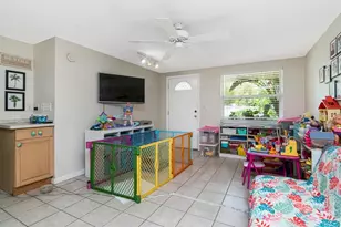 10532 67th Ave, Seminole, FL 33772 - Photo 19