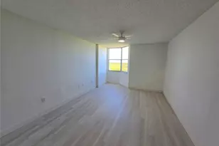 2333 Feather Sound Dr, Clearwater, FL 33762 - Photo 7