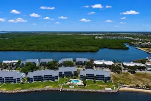 810 Bahia Del Sol Dr, Ruskin, FL 33570 - Photo 43