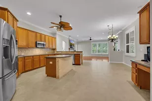 6122 Kestrelpark Dr, Lithia, FL 33547 - Photo 13