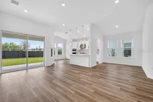 12743 Dockyard Trl, Palmetto, FL 34221 - Photo 3