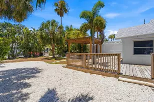 107 14th Ave, Saint Pete Beach, FL 33706 - Photo 13