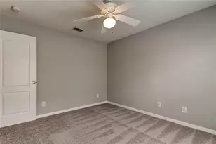 18829 Maisons Dr, Lutz, FL 33558 - Photo 7