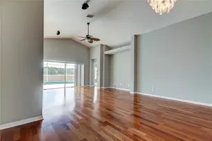 18829 Maisons Dr, Lutz, FL 33558 - Photo 17