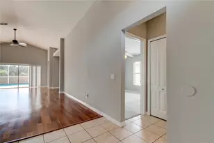 18829 Maisons Dr, Lutz, FL 33558 - Photo 15