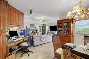 3073 Landings Ct, Haines City, FL 33844 - Photo 9