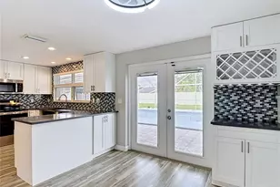 7010 Cobblewood Ct, Tampa, FL 33615 - Photo 25