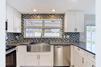 7010 Cobblewood Court, Tampa, FL 33615 - Photo 19
