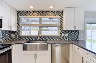 7010 Cobblewood Ct, Tampa, FL 33615 - Photo 19