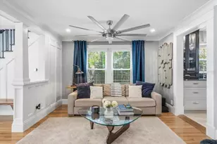 2450 Burlington Ave N, Saint Petersburg, FL 33713 - Photo 9