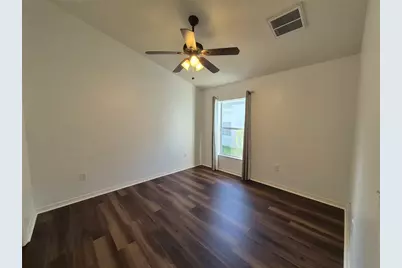 6833 Runner Oak Drive, Zephyrhills, FL 33545 - Photo 5