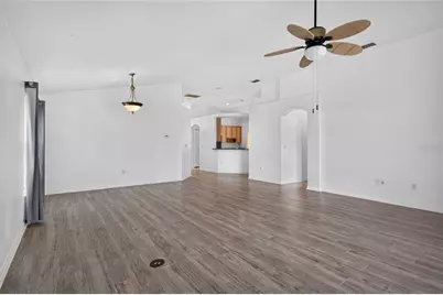 6833 Runner Oak Drive, Zephyrhills, FL 33545 - Photo 17
