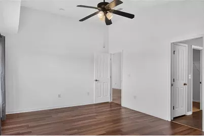 6833 Runner Oak Drive, Zephyrhills, FL 33545 - Photo 33