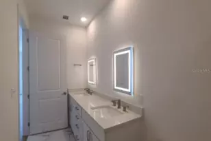 644 3rd Ave S, Saint Petersburg, FL 33701 - Photo 29