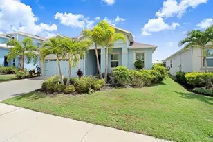 5425 Wishing Arch Dr, Apollo Beach, FL 33572 - Photo 7