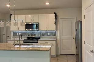 2755 Common Fig Run, Wesley Chapel, FL 33543 - Photo 5