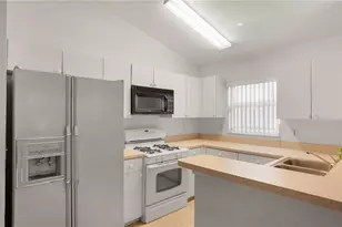 15120 Deer Meadow Dr, Lutz, FL 33559 - Photo 11