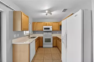 2258 Fluorshire Dr, Brandon, FL 33511 - Photo 17