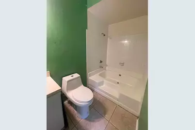10024 Strafford Oak Court #824, Tampa, FL 33624 - Photo 17