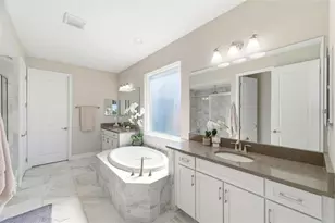28930 Revaro Ln, Wesley Chapel, FL 33543 - Photo 23