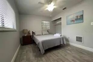 709 W Bayshore Dr, Tarpon Springs, FL 34689 - Photo 5