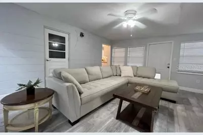 709 W Bayshore Drive, Tarpon Springs, FL 34689 - Photo 9