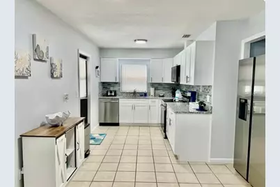 7316 Willow Park Drive, Tampa, FL 33637 - Photo 15