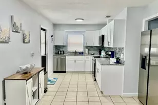 7316 Willow Park Dr, Tampa, FL 33637 - Photo 15