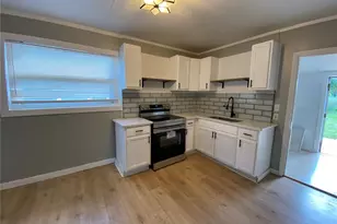 1847 19th St S, Saint Petersburg, FL 33712 - Photo 7
