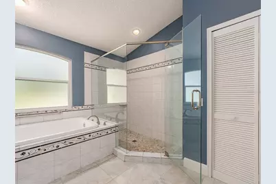 3256 Bentley Drive, Palm Harbor, FL 34684 - Photo 17